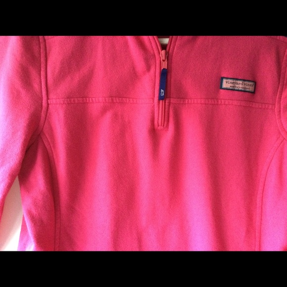 vineyard vines sweatshirt - Picture 7 of 11